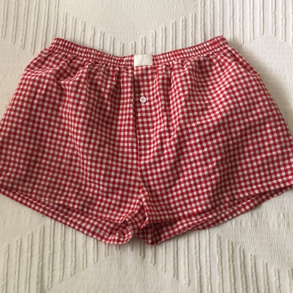 Gingham red and white boxer shorts L